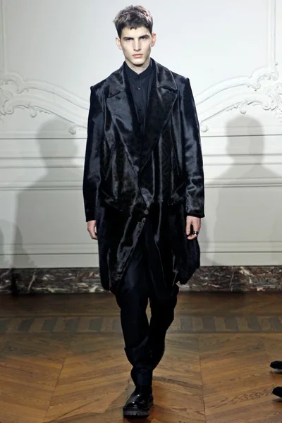 Look 22